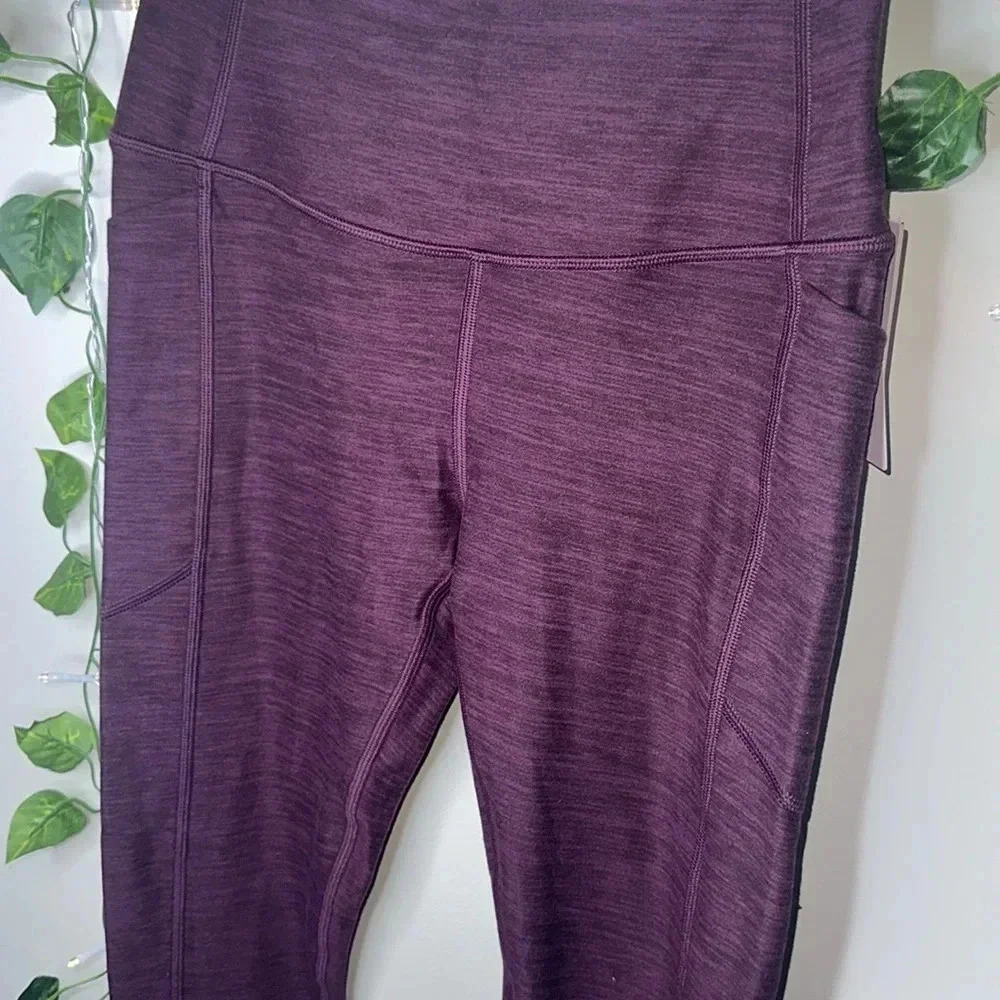 Victoria’s Secret Incredible Essential Leggings High Rise 7/8 Length NWT - Picture 3 of 9